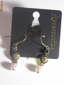 Cercei fini cu perlute Accesorize noi,ideal cadou! foto