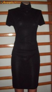 rochita rochie neagra pe gat foto
