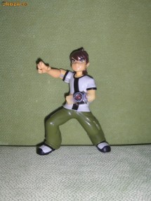 BEN 10 - Figurina articulata originala BEN TEN mare, cu sunete foto