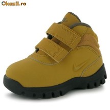 Ghete bocanci Nike Mandara pentru copii marimea 25 foto