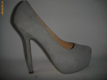 PANTOFI  YVES  SAINT  LORENT  DIN PIELE  CAMOSCIO foto
