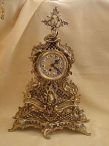 IMPRESIONANT CEAS DIN BRONZ, PENTRU SEMINEU foto