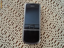 Nokia 8800 carbon.Replica fidela... foto