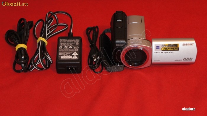 Camera Video Sony DCR-SR35, cu inregistrare pe HDD 30GB, 40X Zoom optic,vedere de noapte, cu toate accesoriile,  Noua Impecabila. foto mare