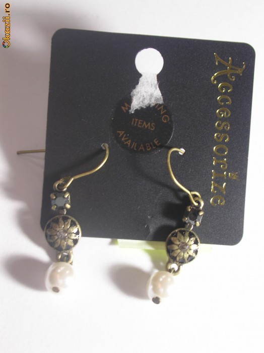 Cercei fini cu perlute Accesorize noi,ideal cadou! foto mare