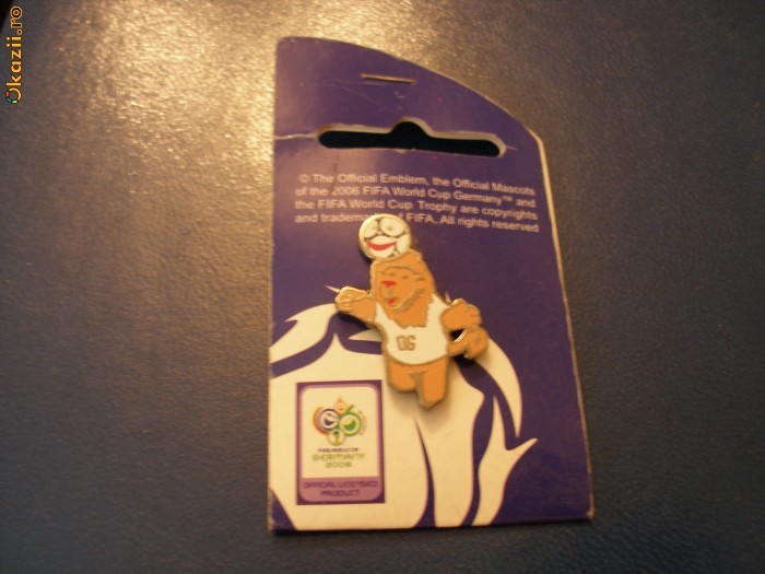 INSIGNA - SPORT - MASCOTA CAMPIONAT MONDIAL FOTBAL - GERMANIA foto mare