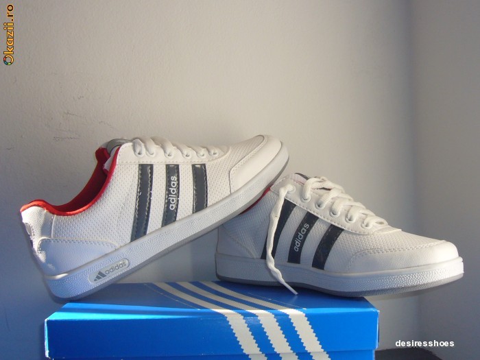 ADIDASI ADIDAS CLASIC/DIVERSE CULORI foto mare