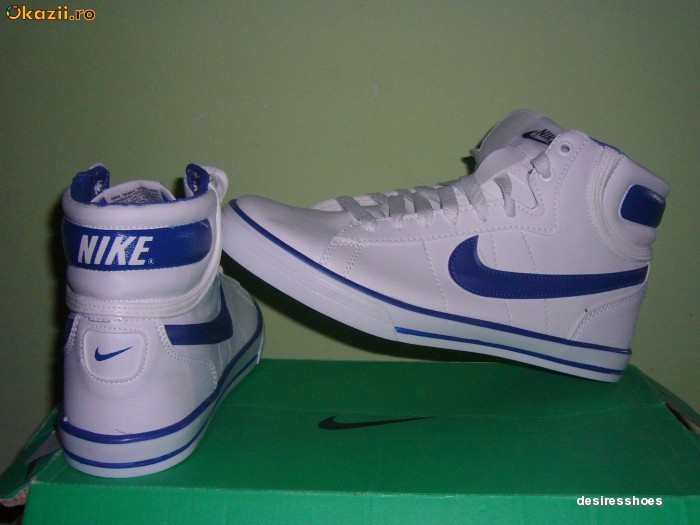 GHETE NIKE/DIVERSE CULORI foto mare