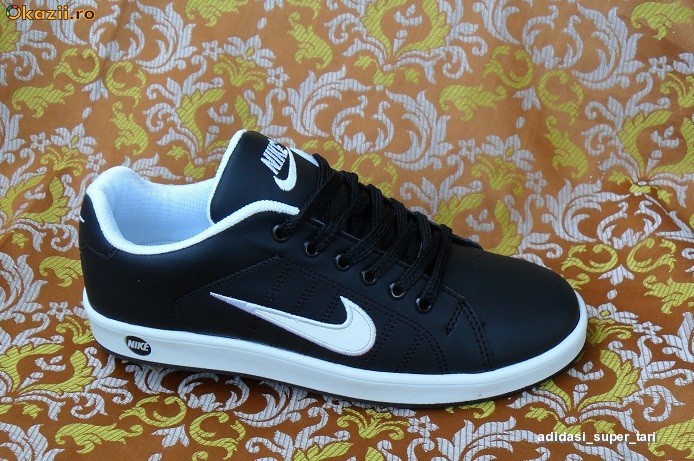 Adidasi NIKE FACTORY BLACK WHITE foto mare