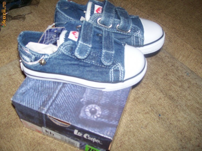 Tenisi Lee cooper marimea 26 din blug foto mare