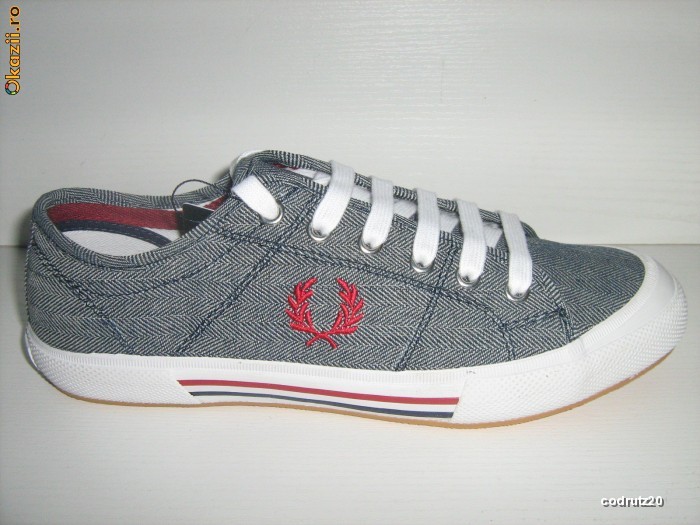 Tenisi FRED PERRY nr. 40, InCutie, COD 367 foto mare