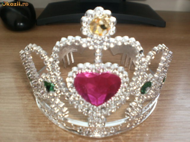 CORONITA DE PRINTESE foto mare