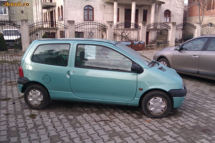 RENAULT TWINGO MODEL''99 foto mare