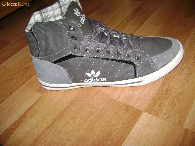 Vand ghete adidas model inedit foto mare