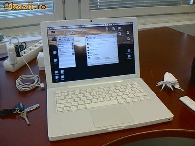 MacBook (13.3-inch Late 2008) (CTO) foto mare