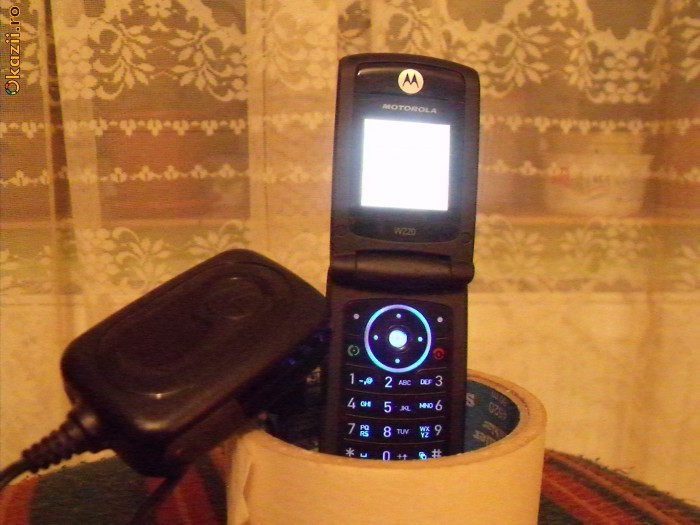 telefon mobil motorola foto mare