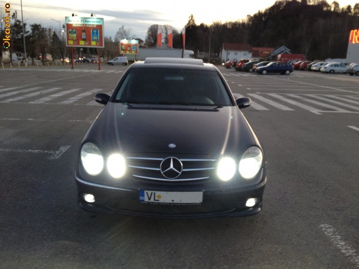 Mercedes E220 CDI 2002 foto mare