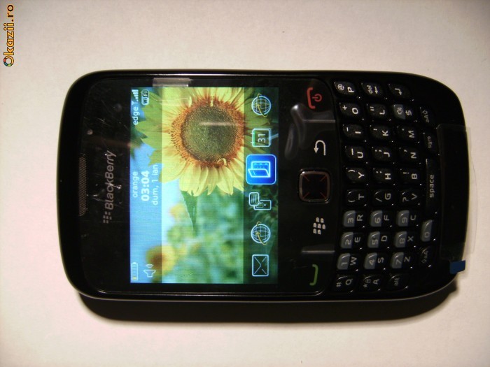 Telefon mobil celular BlackBerry Curve 8520 Black NOU LIBER de retea folie pe ecran cu incarcator foto mare