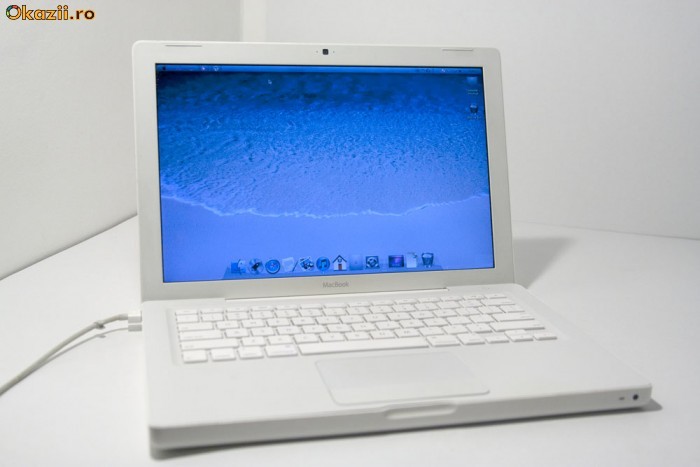 Apple Macbook White 13  early 2008 foto mare