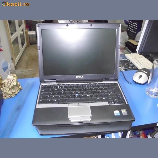 Laptop DELL Latitude D420 foto mare