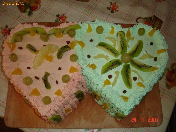 TORT DE CASA  - IN FORMA DE INIMA foto mare