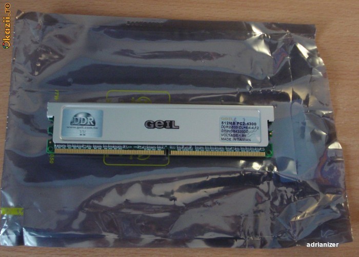 Memorie RAM DDR2 Geil 512MB PC2-4300 foto mare