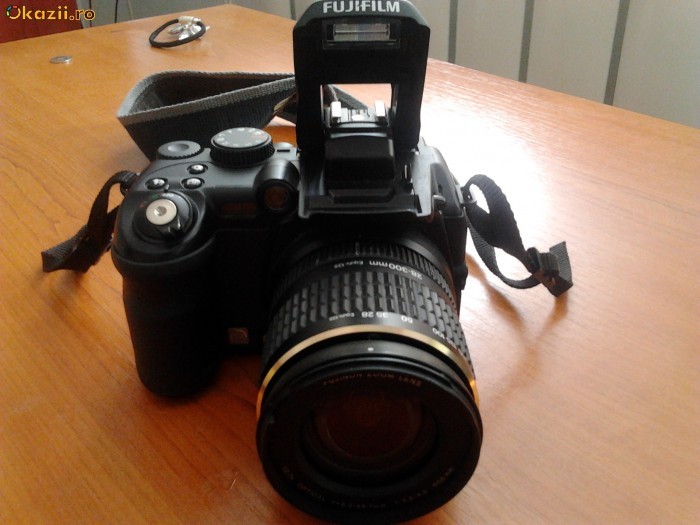 vand Fuji Finepix S 9600 defect foto mare