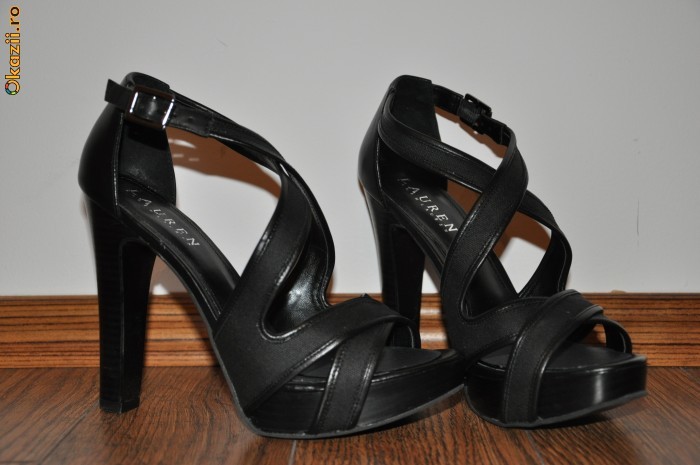 LAUREN by Ralph Lauren Fianna Oilcloth Sandal marime 37 foto mare