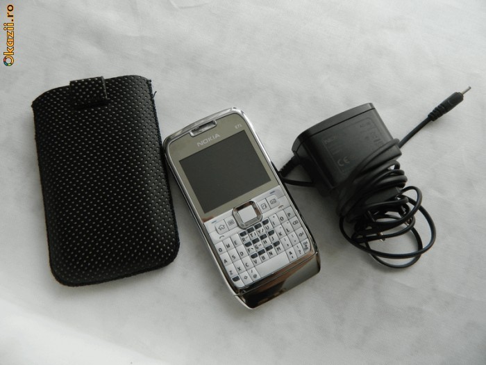 NOKIA E71 REPLICA  nou impecabil!! foto mare