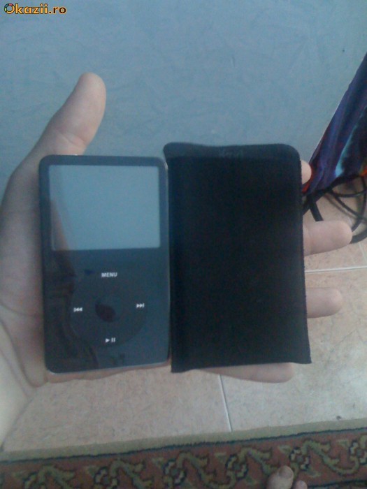 Vand Ipod video 30Gb,Facut de Apple California,Folosit 3 luni foto mare